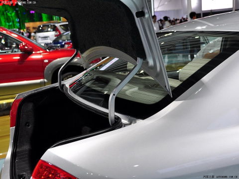 江汽集團和悅2011款1.5L手動豪華型車廂座椅與廂體制造解析